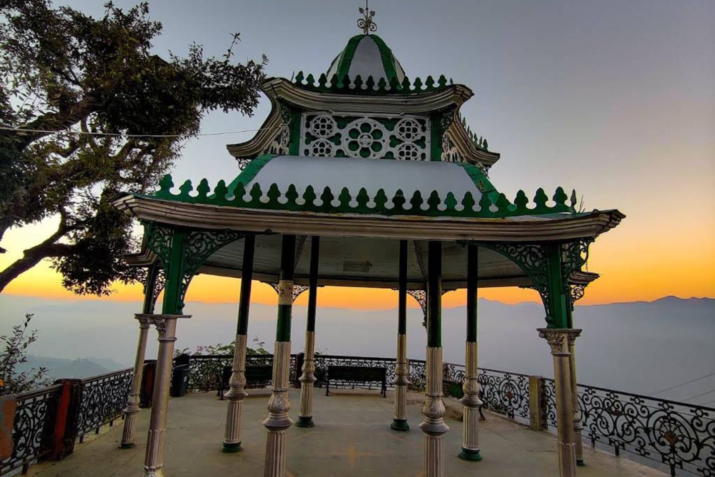 Camel’s Back Road, Mussoorie